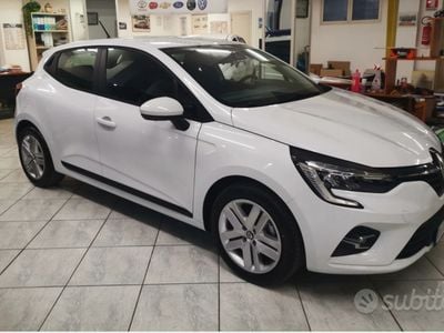 Usata Renault Clio V Zen 140 CV (102 kW) 2022 Bianco Utilitaria