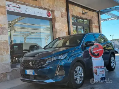 Usata Peugeot 3008 Active 131 CV (96 kW) 2022 Grigio SUV
