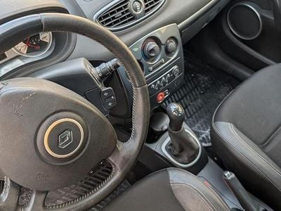 Usata Renault Clio II 75 CV (55 kW) 2008 Grigio Berlina