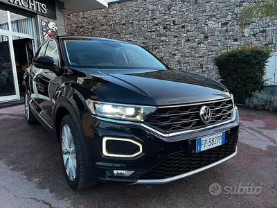 Usata VW T-Roc 150 CV (110 kW) 2018 Nero SUV