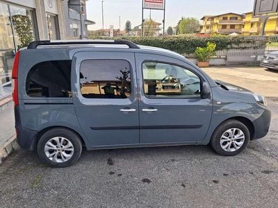Usata Renault Kangoo Privilege 116 CV (85 kW) 2019 Grigio pastello Monovolume