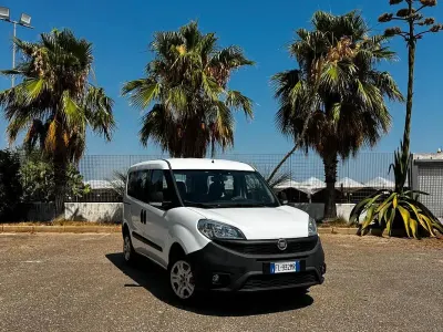Usata Fiat Doblò 107 CV (78 kW) 2017 Bianco Monovolume