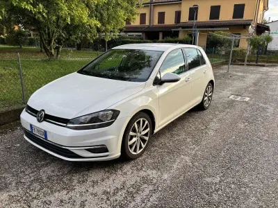 Usata VW Golf VII Executive 116 CV (85 kW) 2017 Bianco Berlina