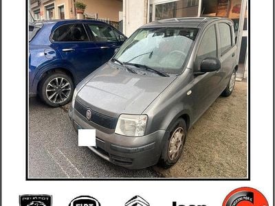 Usata Fiat Panda Active 69 CV (50 kW) 2012 Grigio Utilitaria