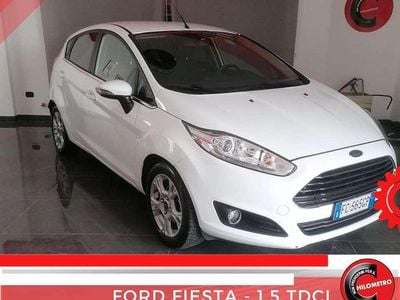 Usata Ford Fiesta Titanium 75 CV (55 kW) 2016 Bianco Berlina