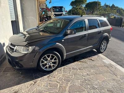 Usata Fiat Freemont 170 CV (125 kW) 2015 Grigio SUV