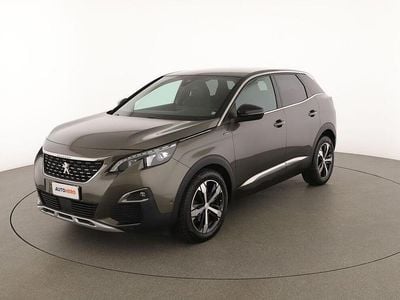Usata Peugeot 3008 GT-line 131 CV (96 kW) 2019 Verde SUV