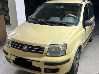 Usata Fiat Panda Dynamic 69 CV (50 kW) 2005 Giallo Utilitaria