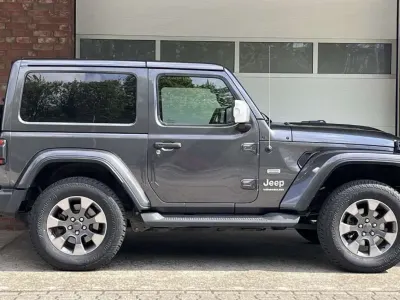 Usata Jeep Wrangler Overland 200 CV (147 kW) 2020 Nero SUV