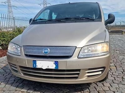 Usata Fiat Multipla Dynamic 120 CV (88 kW) 2008 Oro Monovolume