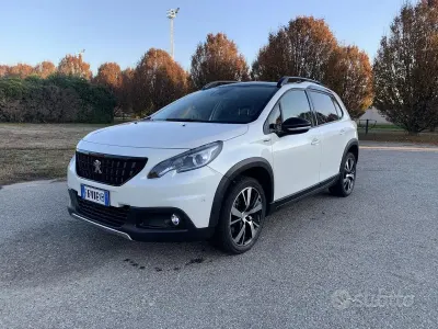 Usata Peugeot 2008 GT-line 110 CV (80 kW) 2020 Bianco SUV