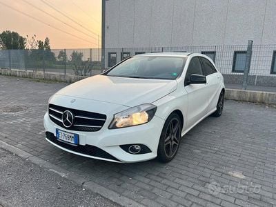 Usata Mercedes A180 Premium 122 CV (89 kW) 2013 Bianco Berlina