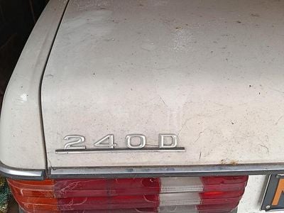 Usata Mercedes 240 1981 Bianco Berlina