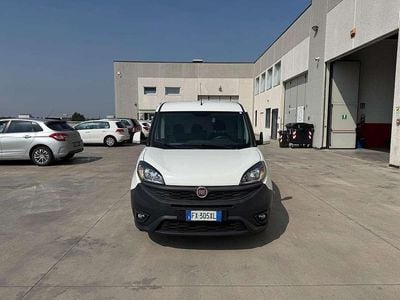 Usata Fiat Doblò 105 CV (77 kW) 2019 Bianco Monovolume