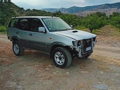Usata Nissan Terrano 154 CV (113 kW) 2002 Grigio SUV
