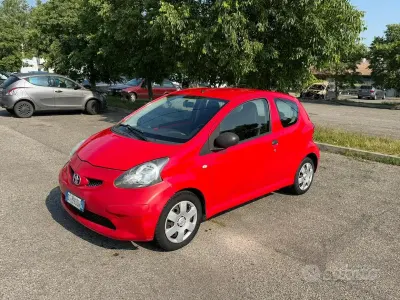 Usata Toyota Aygo 68 CV (50 kW) 2006 Utilitaria