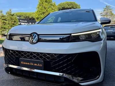 Usata VW Tiguan R-line 150 CV (110 kW) 2025 Bianco SUV