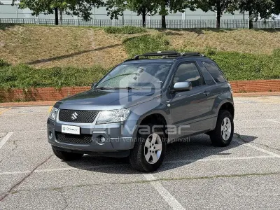 Usata Suzuki Grand Vitara 129 CV (94 kW) 2007 Grigio SUV