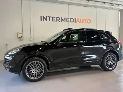 Usata Porsche Cayenne Platinum Edition 250 CV (183 kW) 2017 Nero SUV