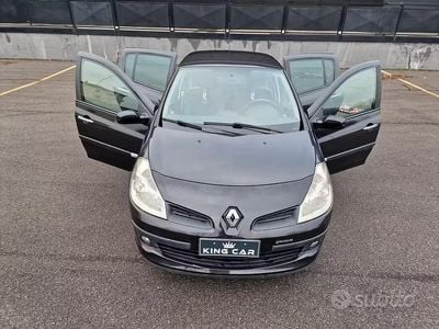 Usata Renault Clio II LE 101 CV (74 kW) 2008 Nero Berlina