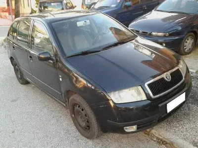 Usata Skoda Fabia 101 CV (74 kW) 2001 Blu Station wagon