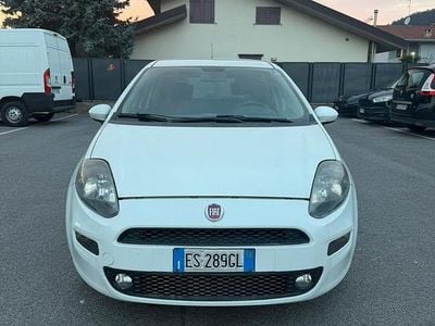 Usata Fiat Grande Punto 75 CV (55 kW) 2013 Bianco Utilitaria