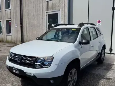 Usata Dacia Duster 109 CV (80 kW) 2017 Bianco SUV