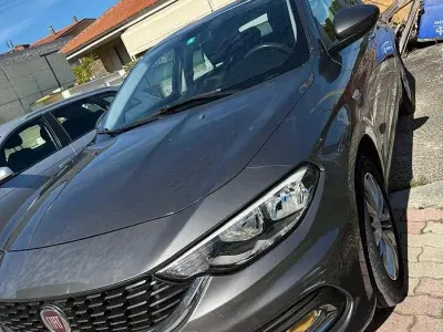 Usata Fiat Tipo 95 CV (69 kW) 2018 Grigio Berlina