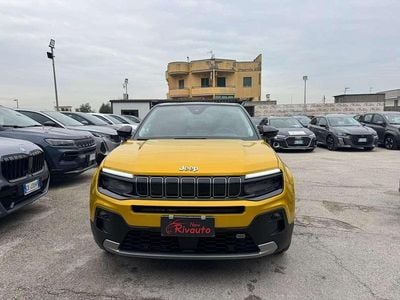 Usata Jeep Avenger Summit 101 CV (74 kW) 2023 Oro SUV