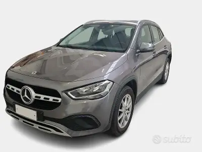 Usata Mercedes GLA180 Executive 116 CV (85 kW) 2023 Grigio SUV