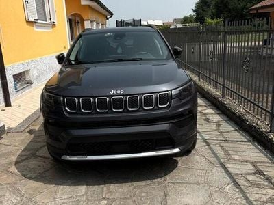 Grigio Usata 2022 Jeep Compass SUV | 23.500 € (Buon prezzo)