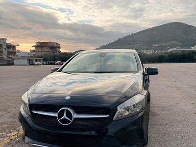 Usata Mercedes A180 Business 109 CV (80 kW) 2016 Nero Berlina