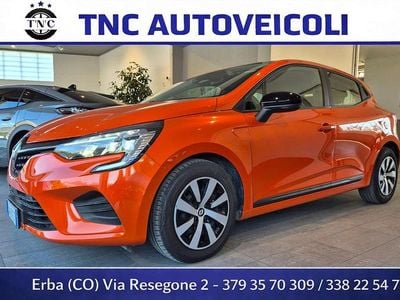 Usata Renault Clio V SE 67 CV (49 kW) 2023 Arancione Berlina