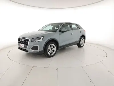 Gebraucht Audi Q2 Admired 116 PS (85 kW) 2023 Grau SUV