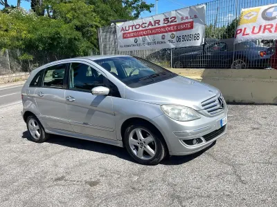Usata Mercedes B180 109 CV (80 kW) 2007 Grigio Monovolume