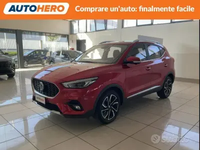 Usata MG ZS Luxury 106 CV (77 kW) 2022 Rosso SUV