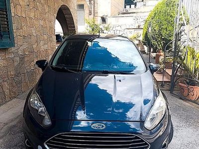 Usata Ford Fiesta 75 CV (55 kW) 2012 Blu Utilitaria