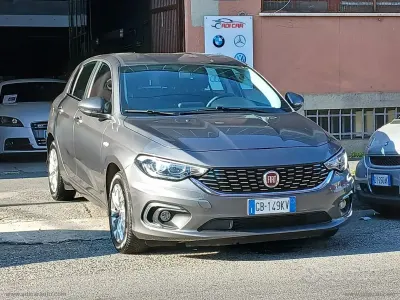 Usata Fiat Tipo Lounge 120 CV (88 kW) 2020 Grigio Berlina