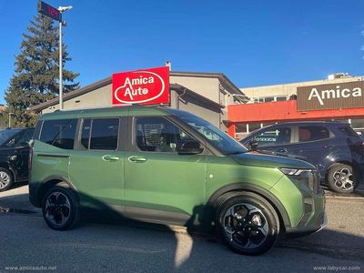 Usata Ford Tourneo Courier Active 124 CV (91 kW) 2024 Verde Monovolume