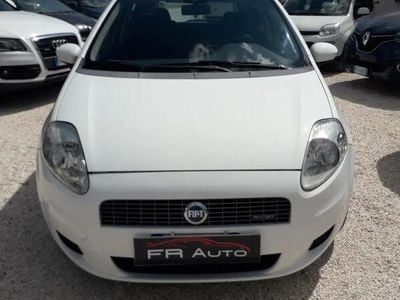 Usata Fiat Grande Punto 75 CV (55 kW) 2009 Bianco Utilitaria
