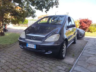 Usata Mercedes A140 Elegance 82 CV (60 kW) 2001 Grigio Utilitaria