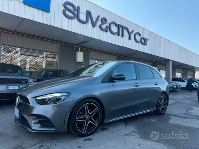 Occasion Mercedes B180 AMG Line Premium Plus 116 PK (85 kW) 2024 Grijs MPV