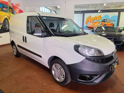 Usata Fiat Doblò 95 CV (69 kW) 2010 Bianco Monovolume