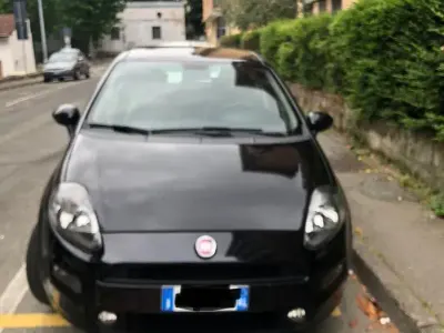 Usata Fiat Punto 65 CV (47 kW) 2013 Nero Utilitaria