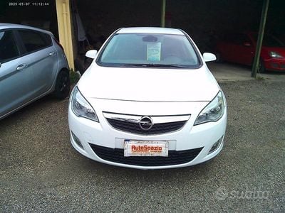 Occasion Opel Astra 100 ch (73 kW) 2011 Blanc Berline