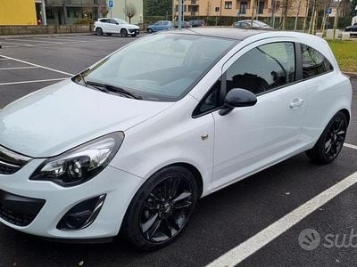 Usata Opel Corsa S 85 CV (62 kW) 2011 Bianco Utilitaria