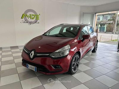 Usata Renault Clio GrandTour 75 CV (55 kW) 2017 Rosso Station wagon