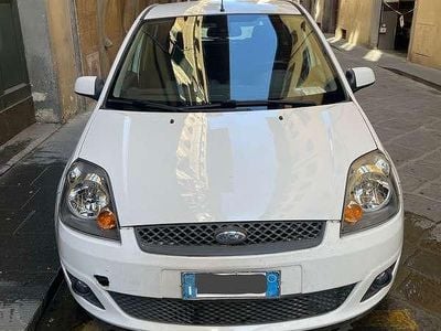 Occasion Ford Fiesta 75 ch (55 kW) 2008 Blanc Citadine
