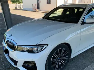 Begagnad BMW 320 M Sport 190 HK (139 kW) 2020 Vit Kombi