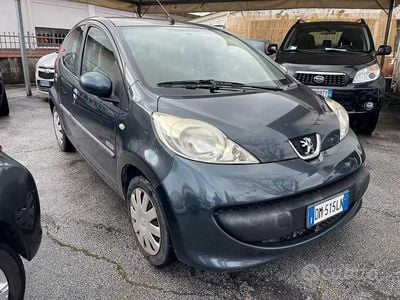 Usata Peugeot 107 68 CV (50 kW) 2007 Nero Utilitaria